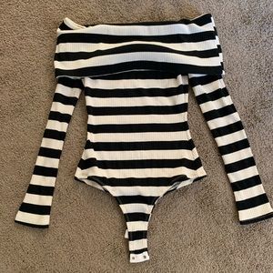 Black & White long sleeve off the shoulder bodysuit - size small